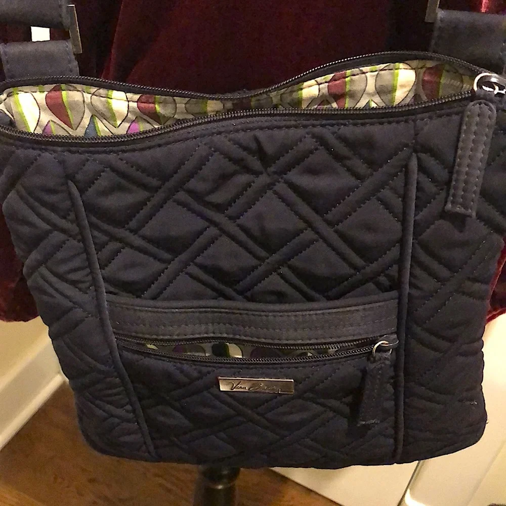 VERA BRADLEY Navy Blue Quilted Convertible Crossbody Shoulderbag - Picture 6 of 15